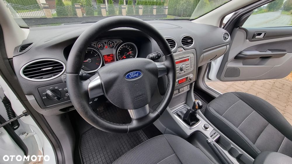 Ford Focus - 22
