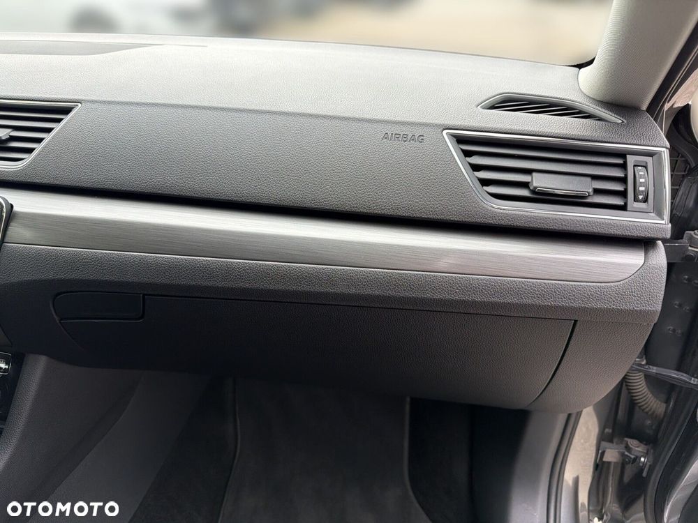 Skoda Superb 2.0 TDI SCR Style DSG - 40