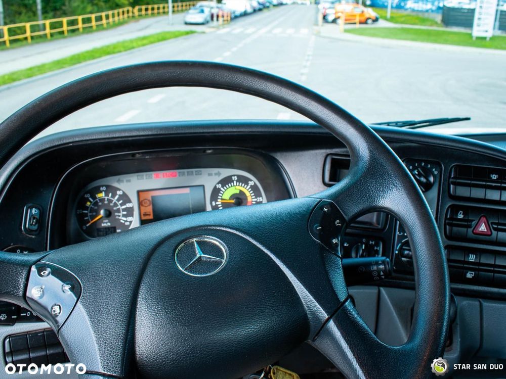 Mercedes-Benz 3332 AK 6x6 podwozie pod zabudowę - 13