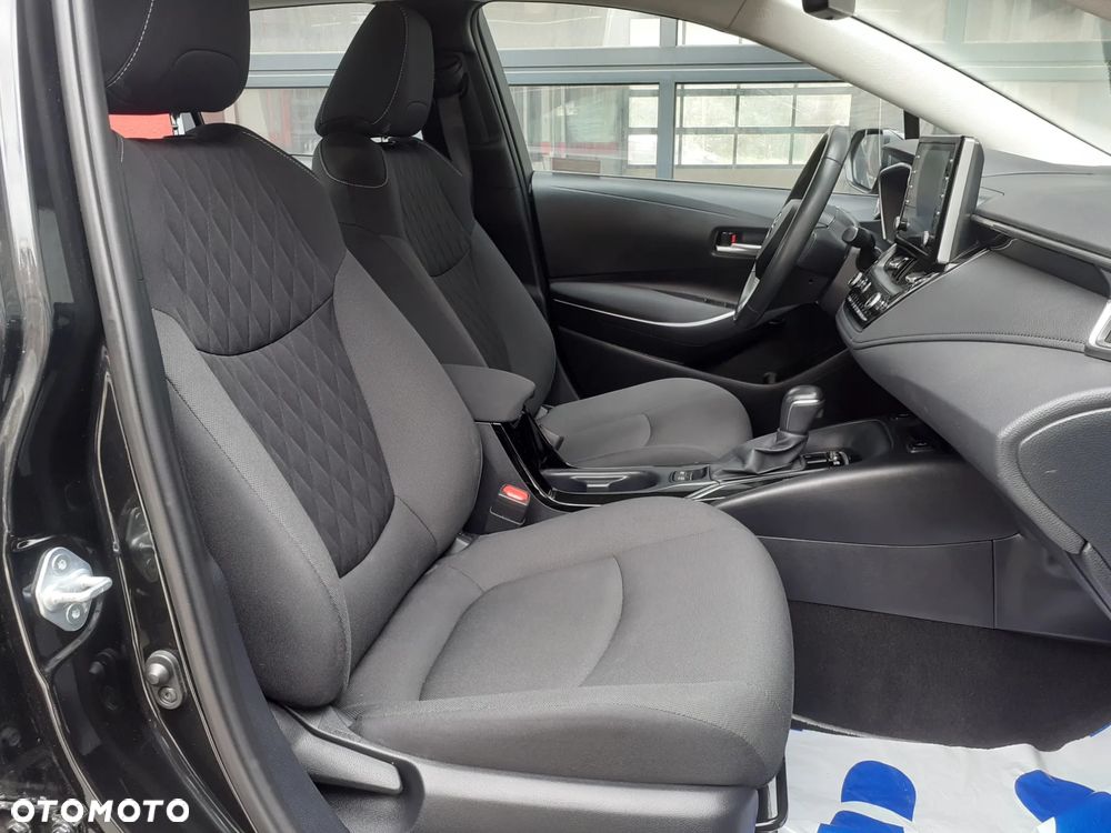 Toyota Corolla - 26