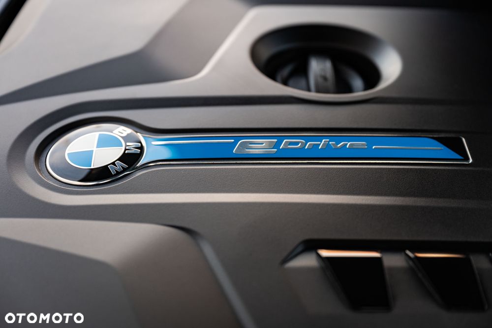 BMW Seria 5 530e iPerformance xDrive Luxury Line sport - 29