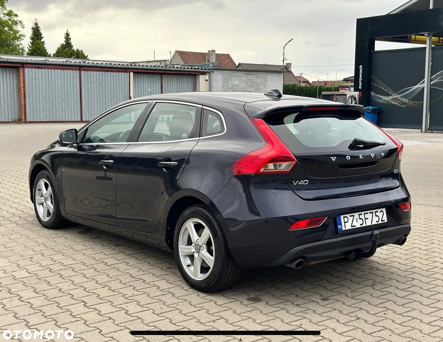 Volvo V40 T3 Drive-E Momentum - 4