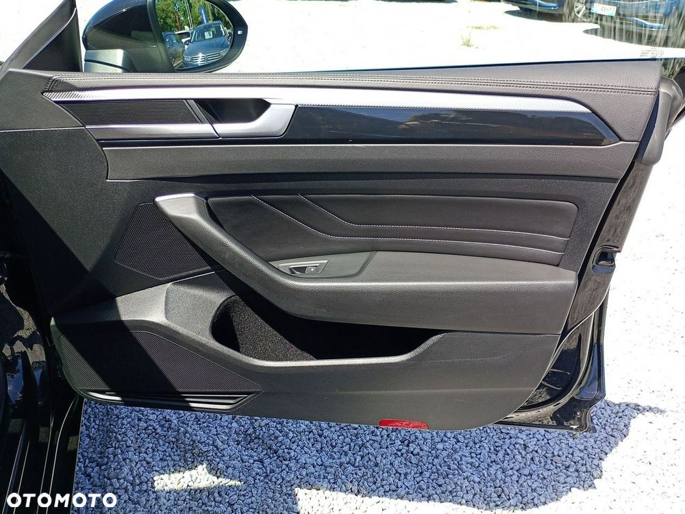 Volkswagen Arteon 2.0 TSI R-Line DSG - 25