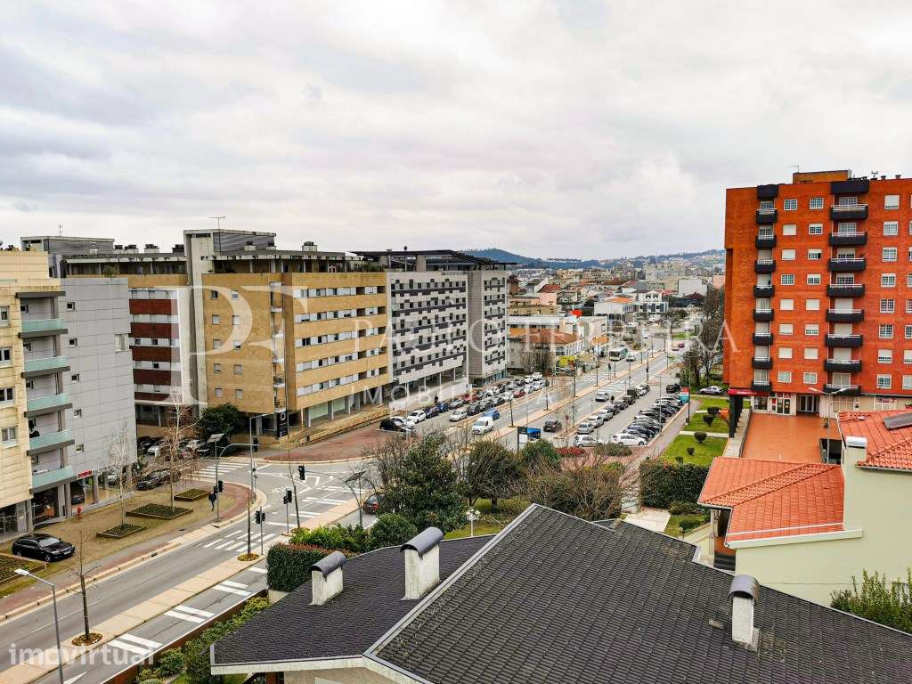 Apartamento T2+1 no centro de Famalicão - Grande imagem: 2/18