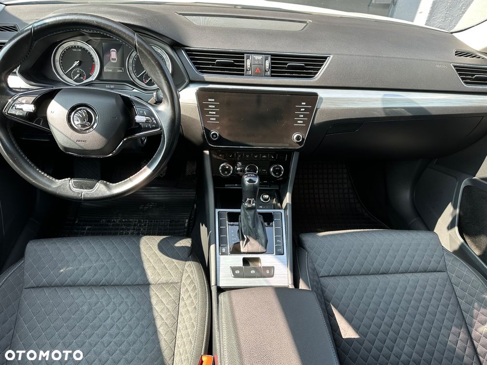 Skoda Superb 2.0 TDI SCR Ambition DSG - 11