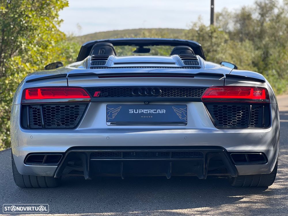 Audi R8 Spyder 5.2 FSi V10 S tronic - 34