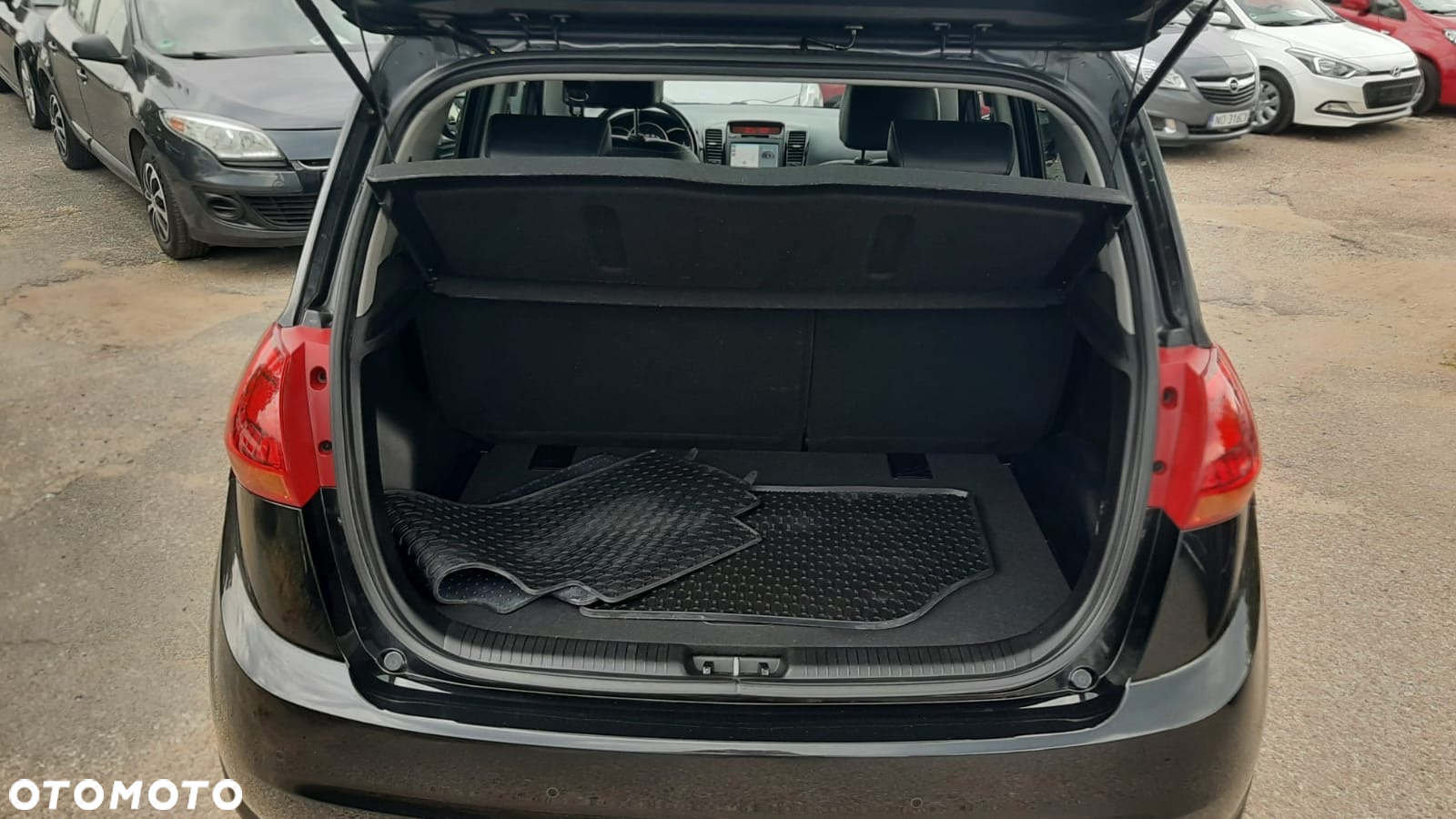 Kia Venga 1.4 CVVT ISG Spirit - 9
