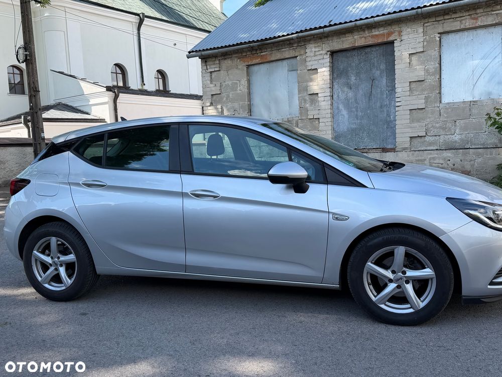 Opel Astra 1.6 CDTI DPF ecoFLEX Start/Stop Exklusiv - 4