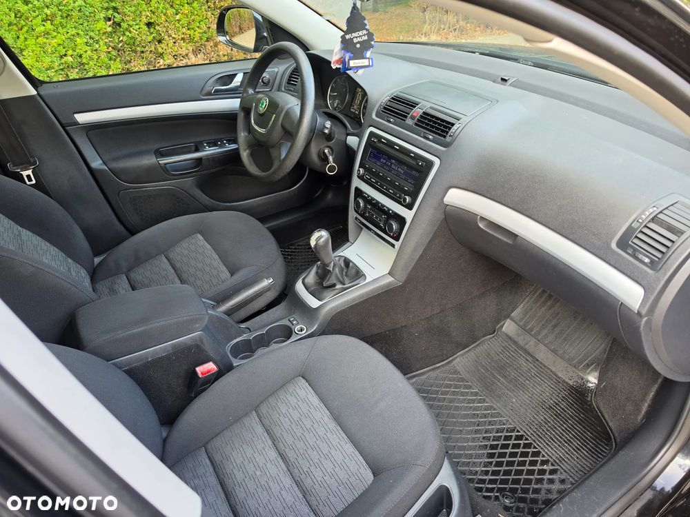 Skoda Octavia 1.8 TSI Ambiente - 5