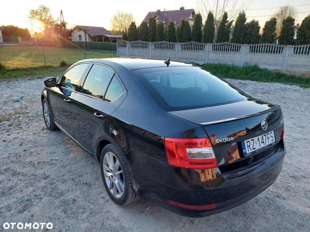 Skoda Octavia 1.5 TSI ACT Style DSG - 5