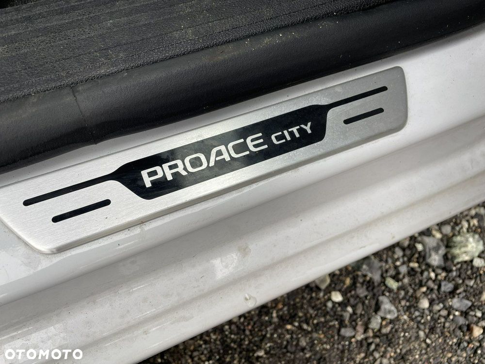 Toyota Proace City - 22