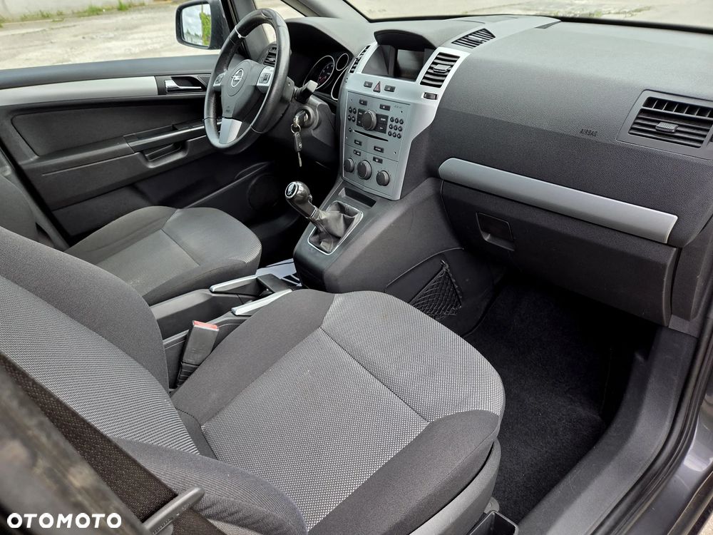 Opel Zafira 1.8 Design Edition - 18