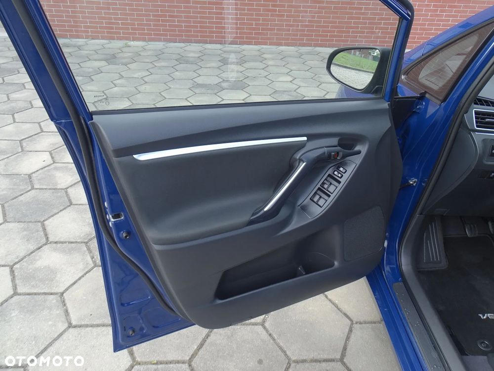 Toyota Verso 1.6 D-4D Prestige - 17