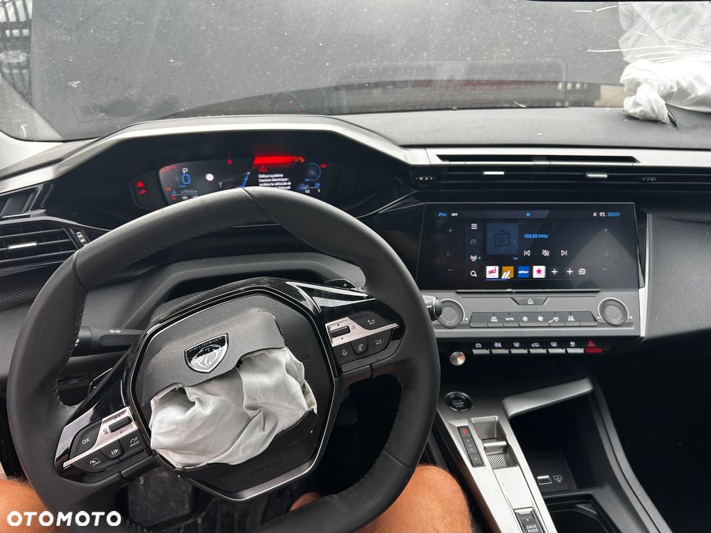 Peugeot 308 - 25