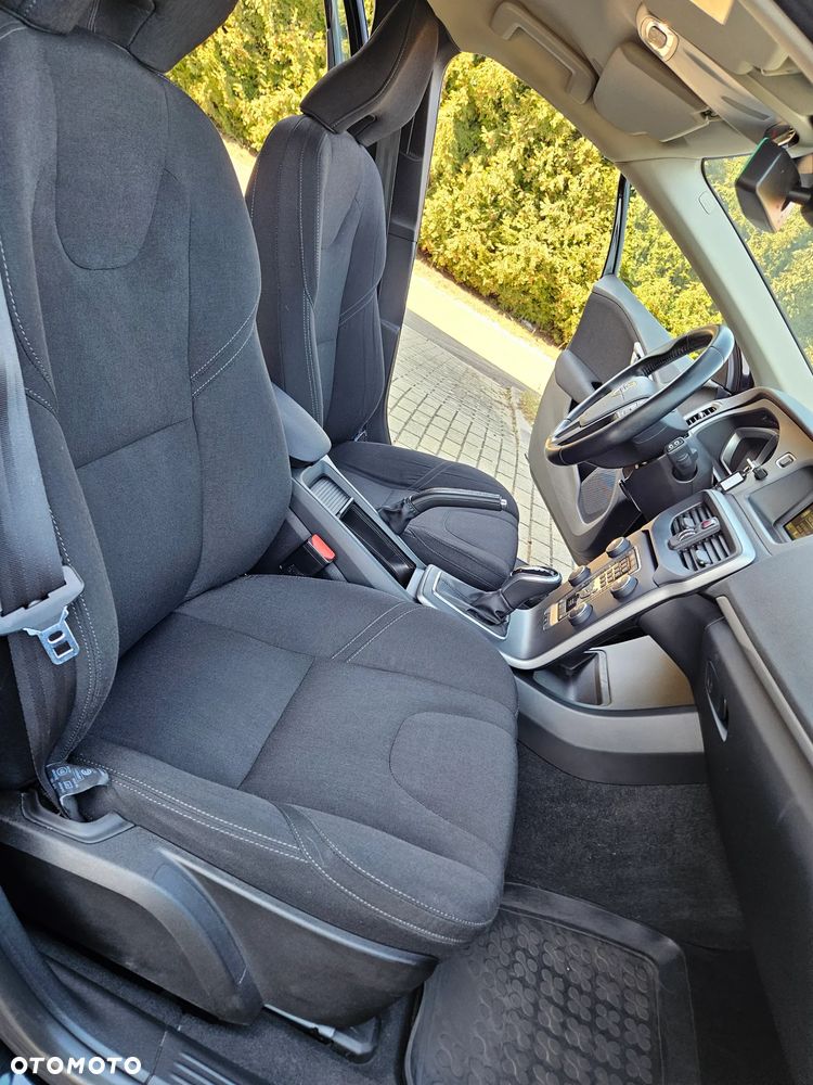 Volvo V40 T4 Kinetic - 29