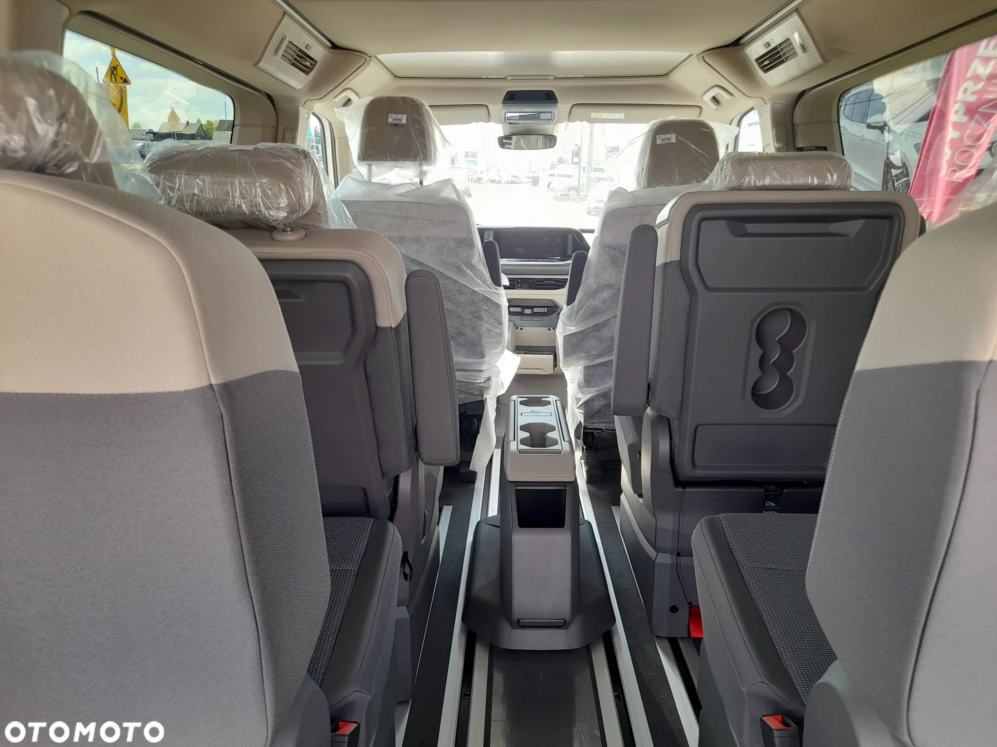 Volkswagen California - 12