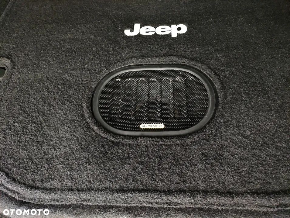 Jeep Wrangler 2.8 CRD Unlim Sahara - 34