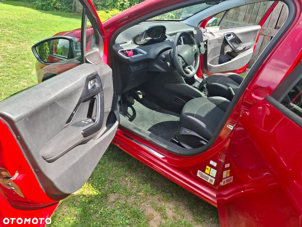 Peugeot 208 1.2 PureTech Style - 3