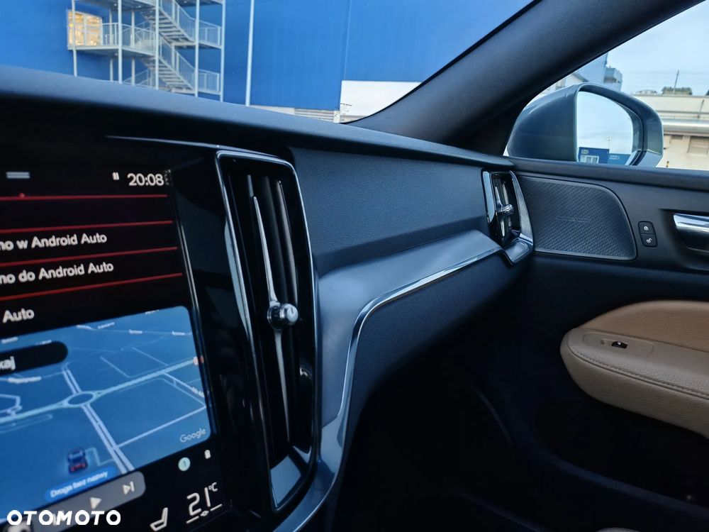 Volvo V60 Cross Country T5 AWD Geartronic Pro - 32
