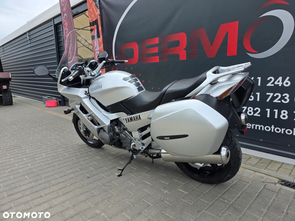 Yamaha FJR - 6