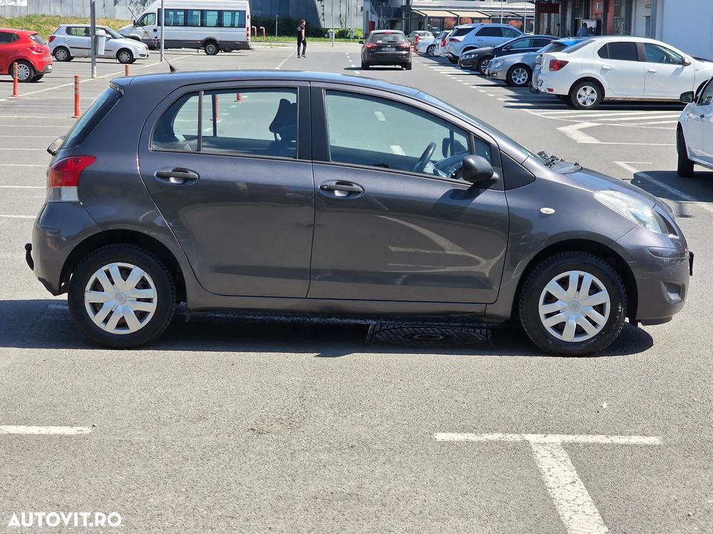 Toyota Yaris 1.0 Optimo - 12