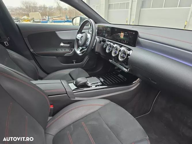 Mercedes-Benz CLA 250 - 12