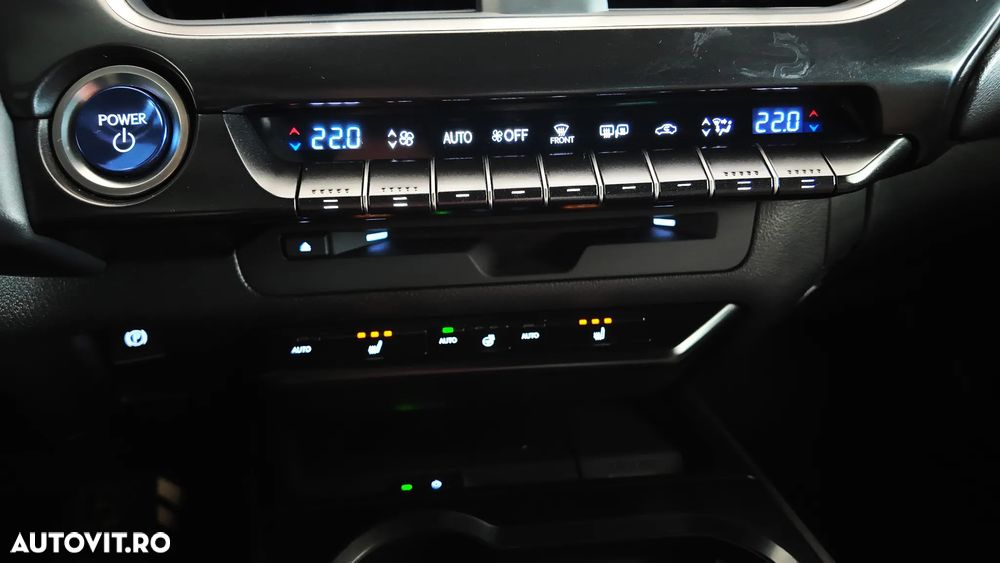 Lexus UX 250h 2.0L HEV 20H- (178 HP) 4X4 CVT Special Edition - 26