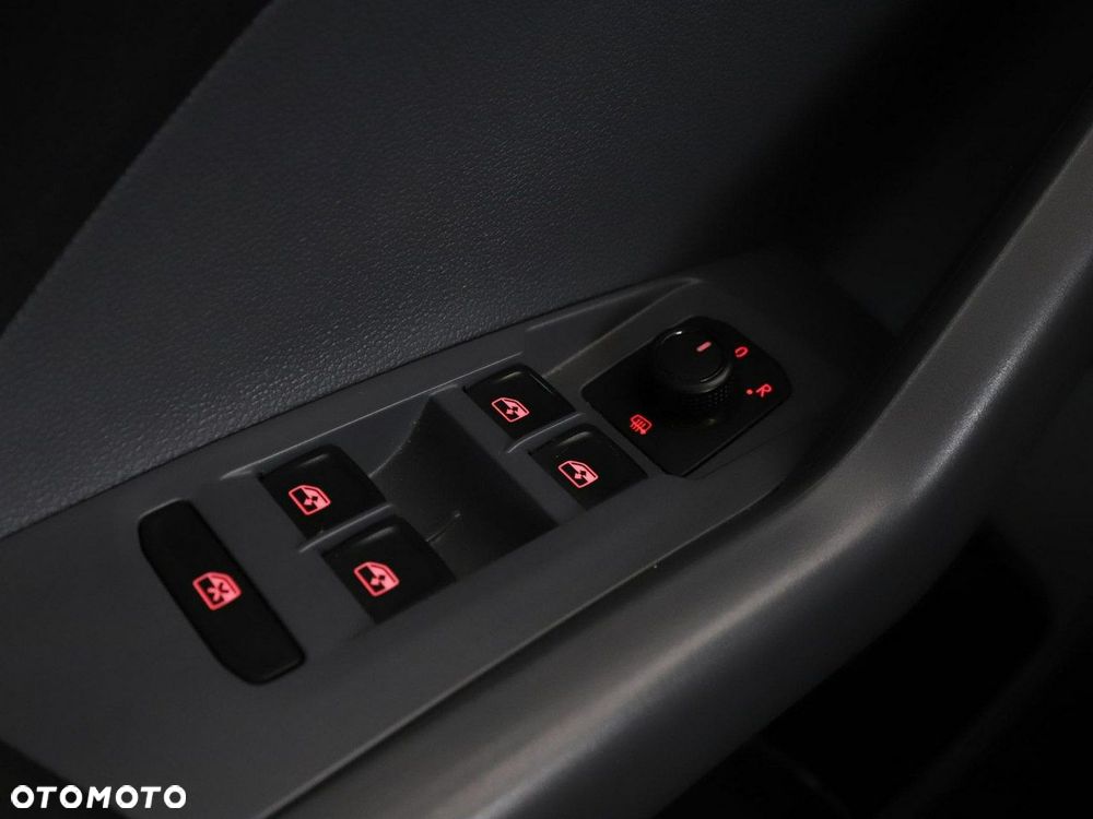 Volkswagen T-Cross 1.0 TSI - 31