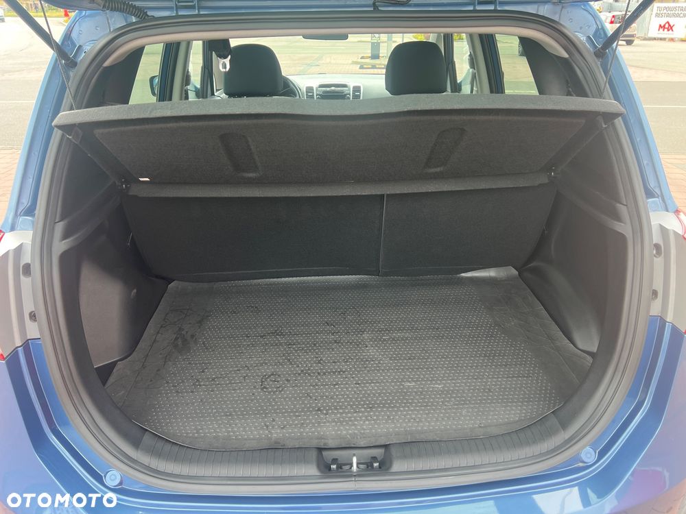 Hyundai ix20 1.4 Premium blue - 14