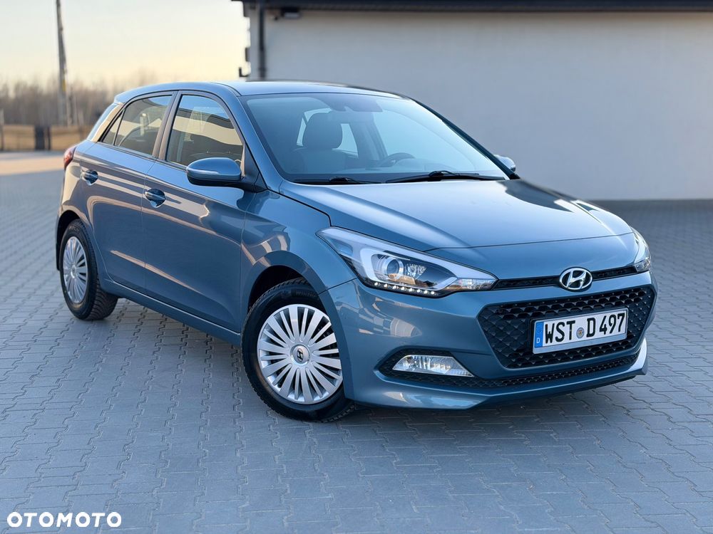 Hyundai i20 1.4 Comfort EU5 - 1
