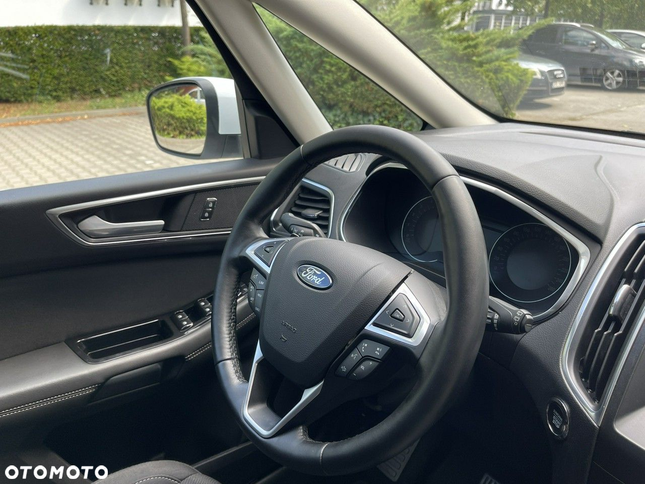 Ford S-Max - 28