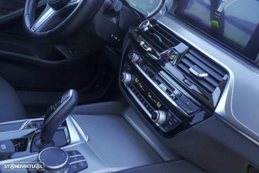 BMW 520 d Line Luxury Auto - 14