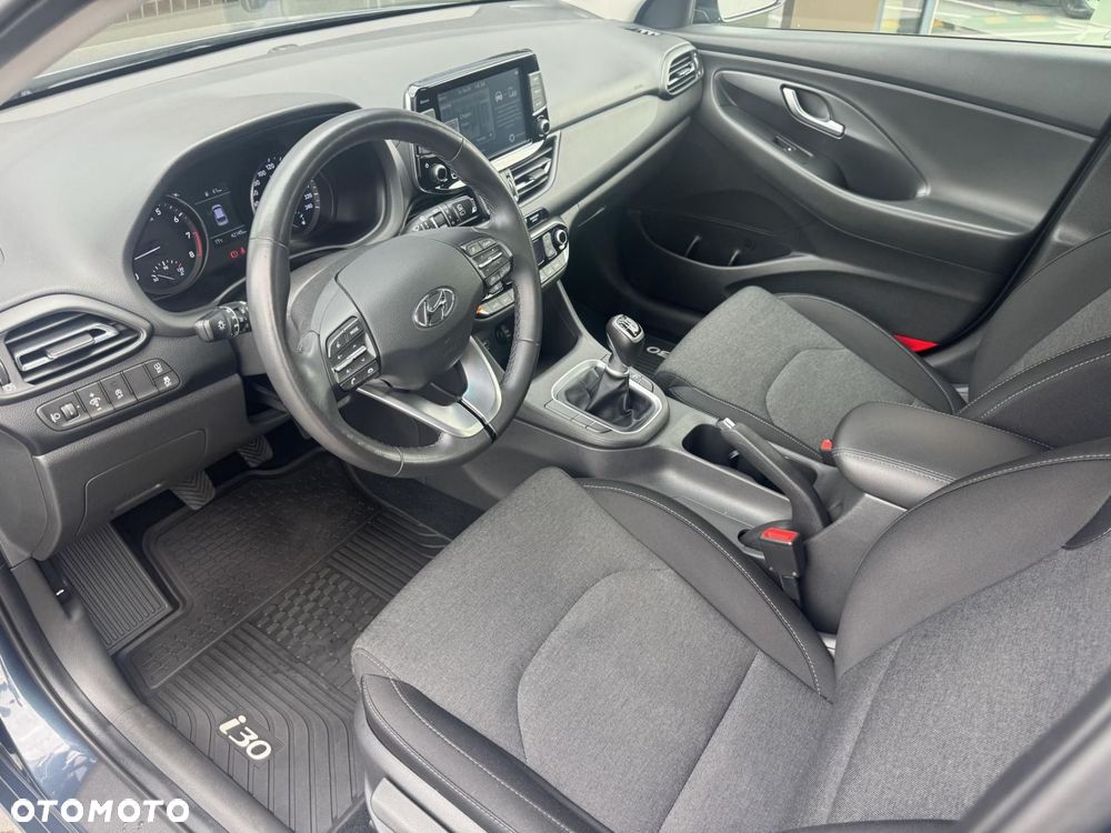 Hyundai i30 1.5 DPI Smart - 9