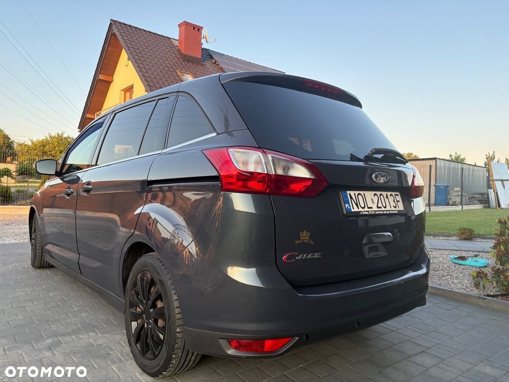 Ford Grand C-MAX - 3