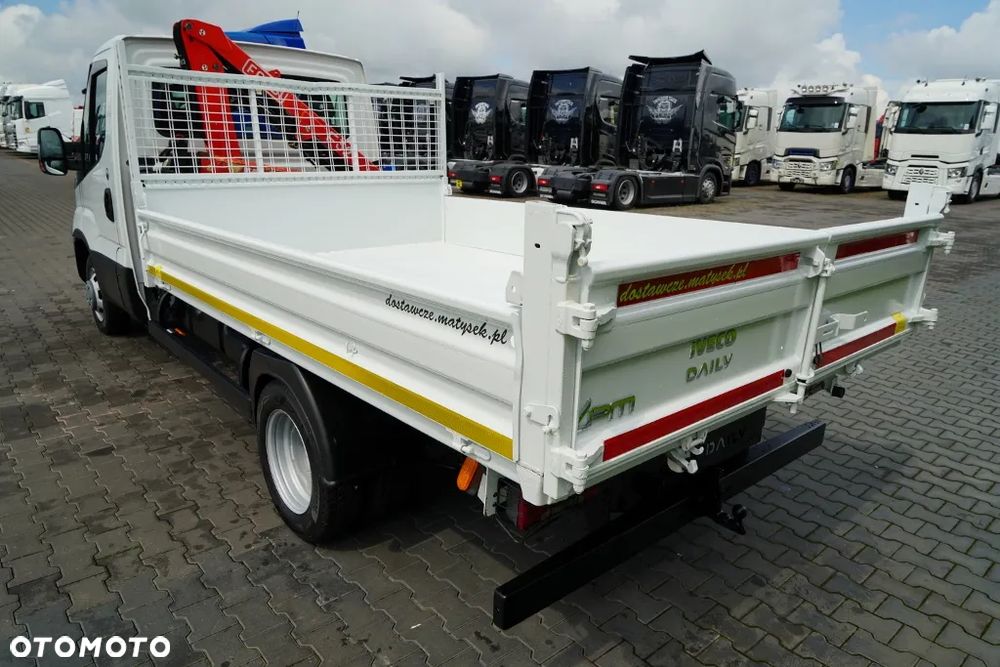 Iveco DAILY 35-150 / WYWROTKA + HDS FASSI F32A / MAX 995 KG UDŹWIG / WYSÓW 5,5 M / SPROWADZONY - 21