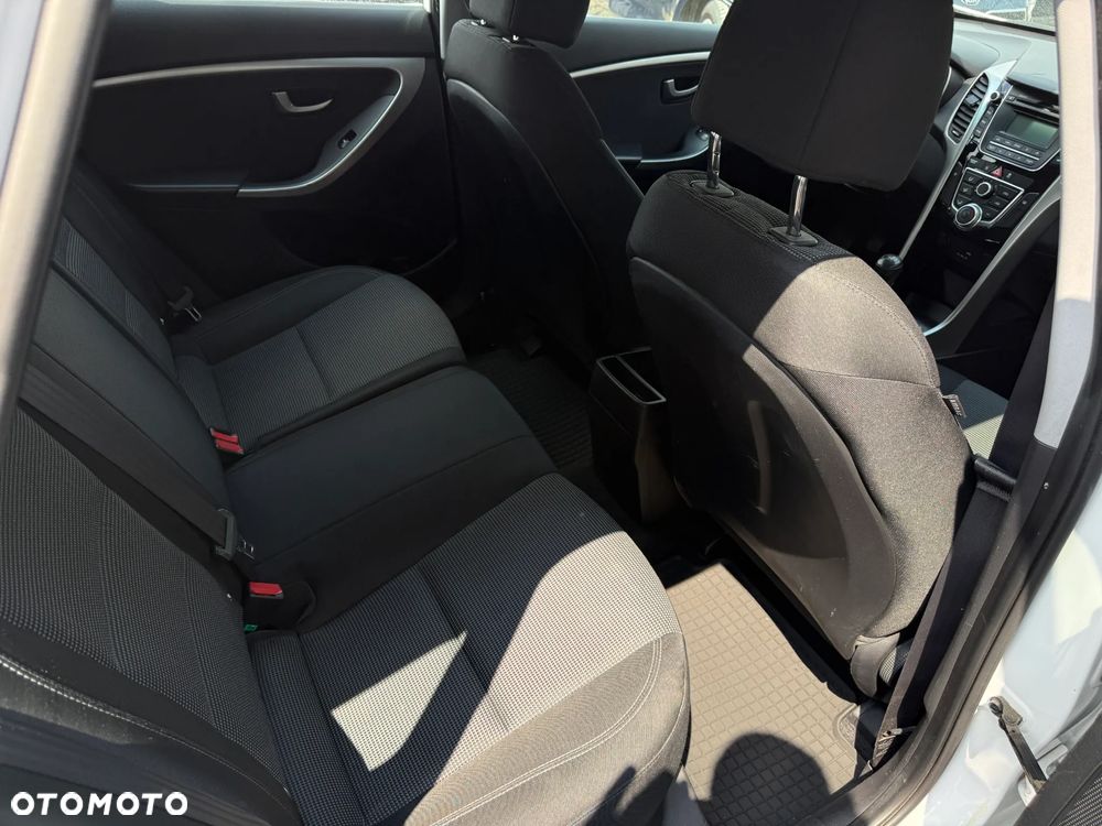 Hyundai i30 1.6 GDI Classic - 14