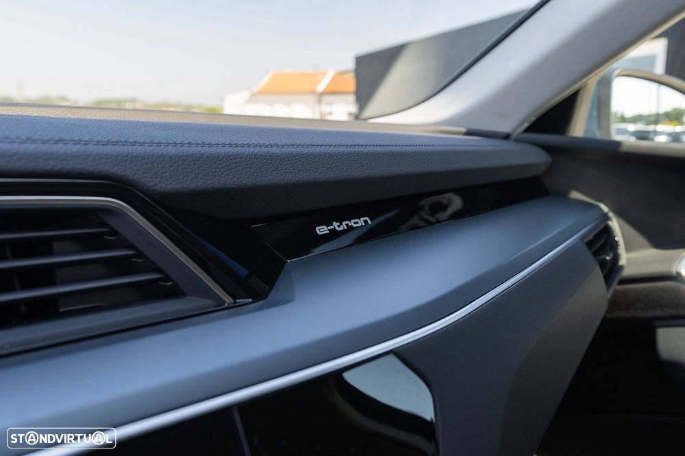 Audi Q8 e-Tron Sportback 55 quattro Advanced - 25