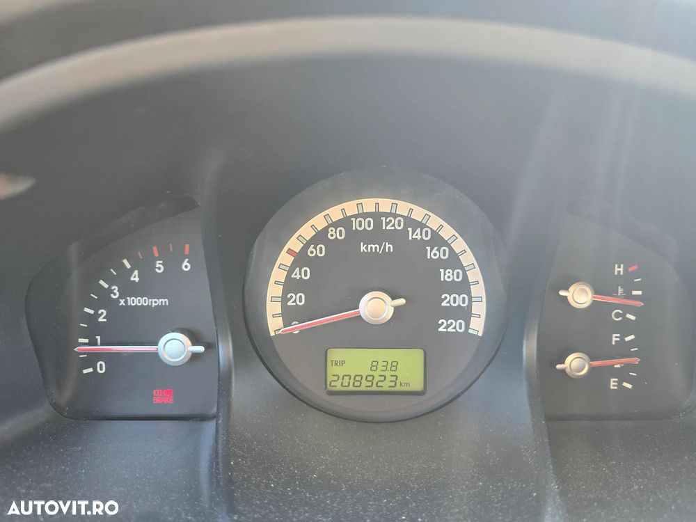 Kia Sportage 2.0i CRDI 4x4 6MT EX Comfort+ - 13