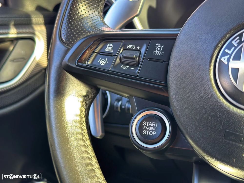 Alfa Romeo Giulia 2.2 D Sprint AT8 - 31