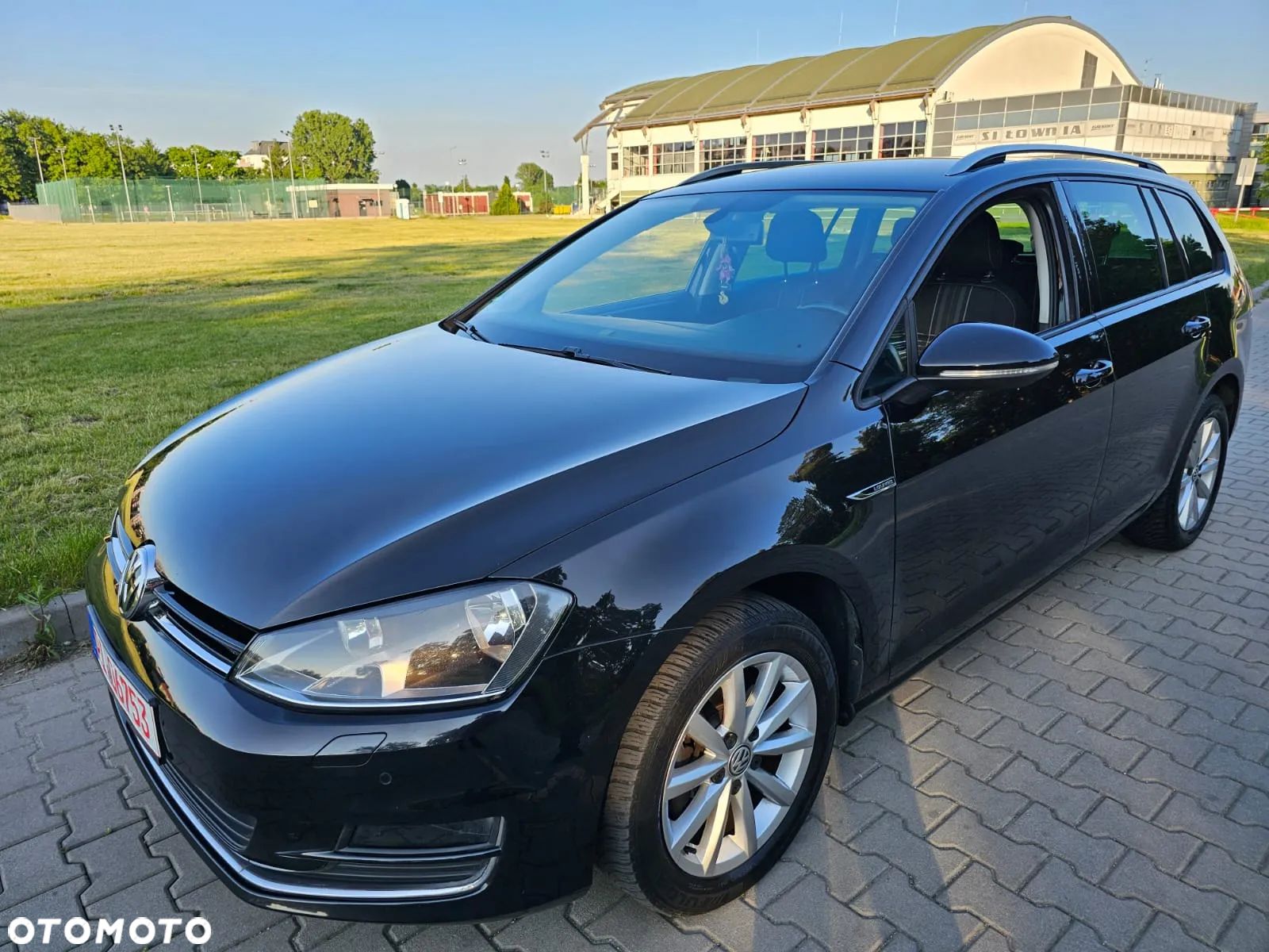 Volkswagen Golf 1.6 TDI 4Motion BlueMotion Technology Lounge - 1