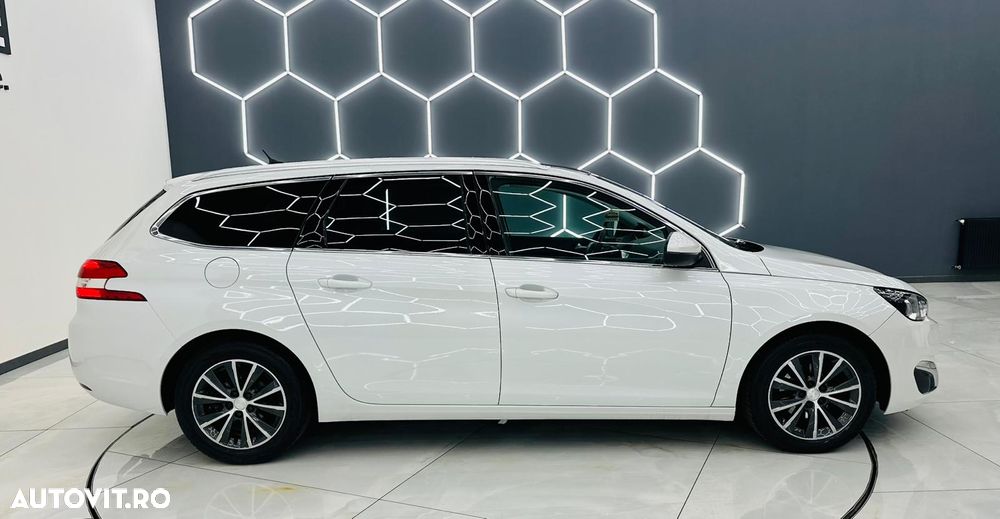 Peugeot 308 e-HDi 115 Stop & Start Allure - 33