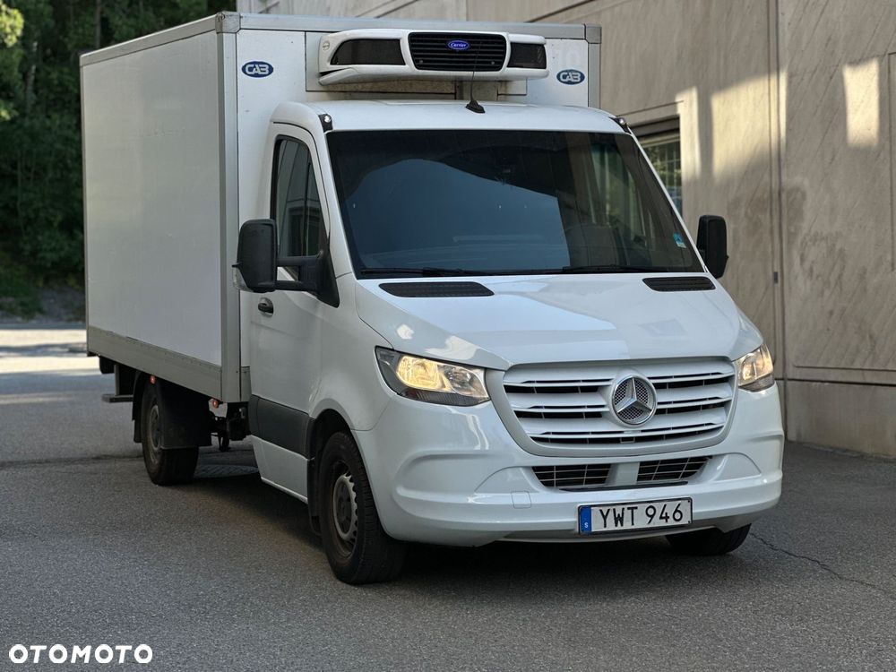 Mercedes-Benz Sprinter - 2