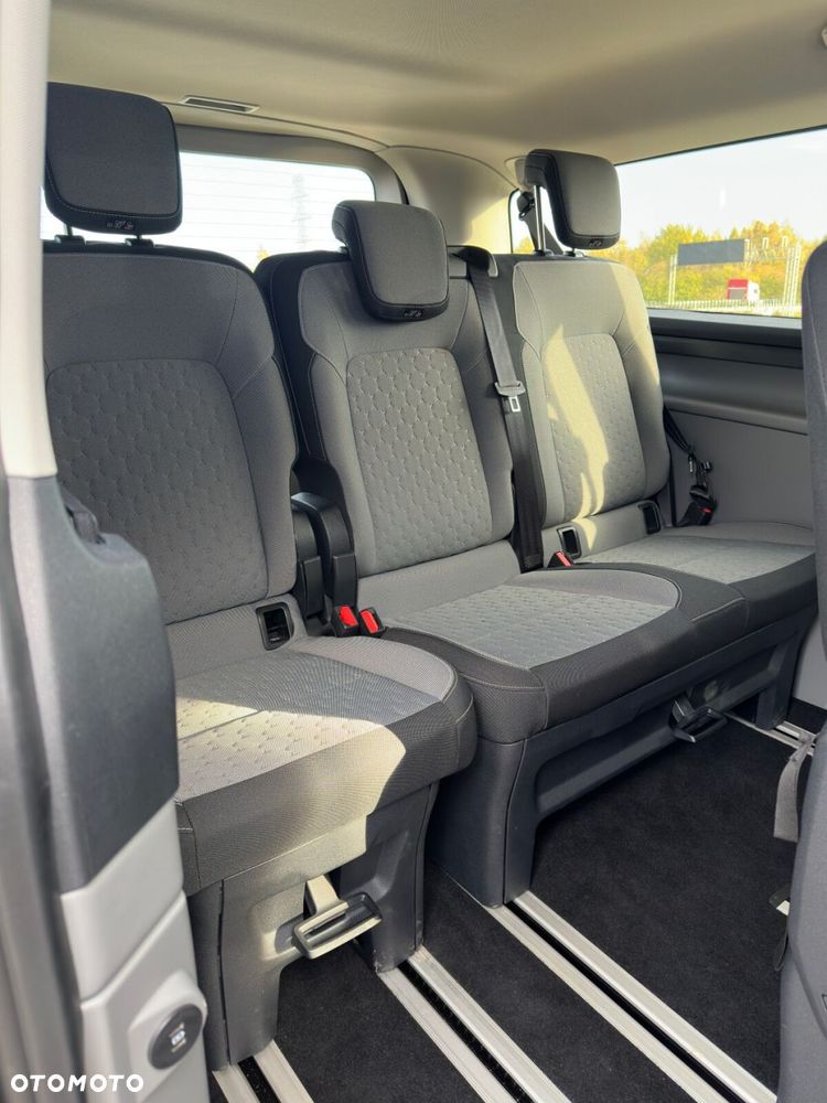 Ford Tourneo Custom - 9