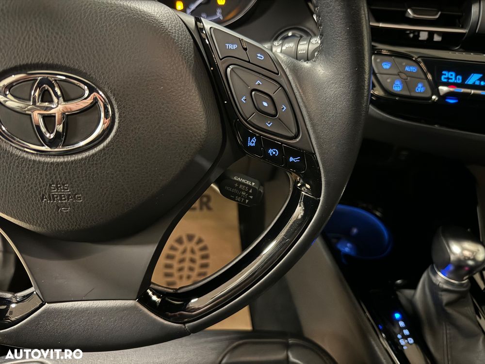 Toyota C-HR 2.0 Hybrid Team Deutschland - 18