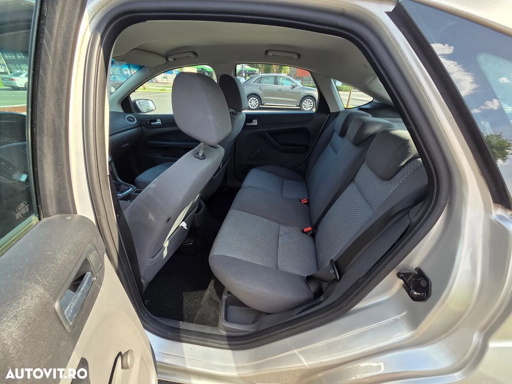 Ford Focus - 7