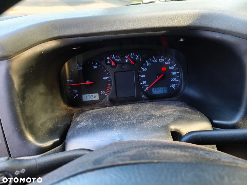 Volkswagen Transporter - 15