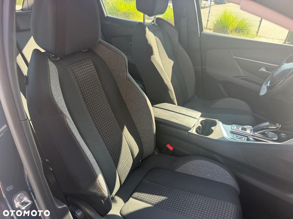 Peugeot 3008 - 21