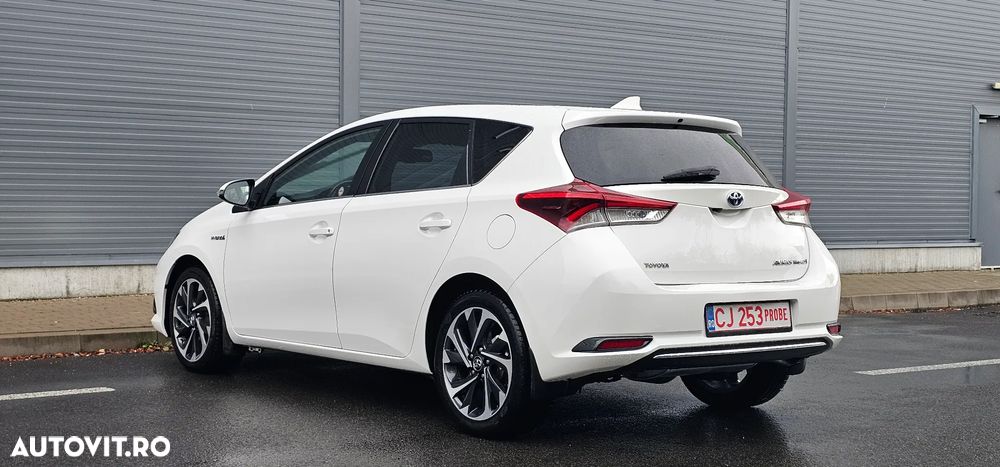 Toyota Auris 2016 photo 4
