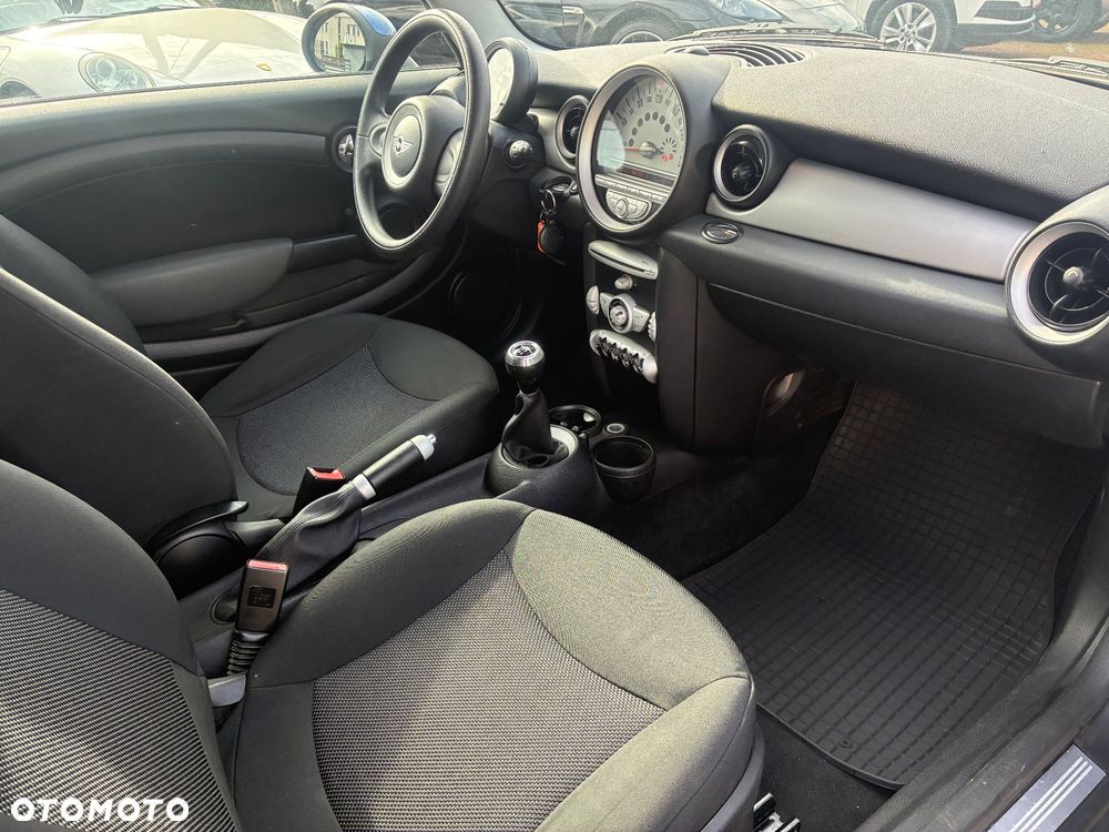 MINI Cooper D - 10