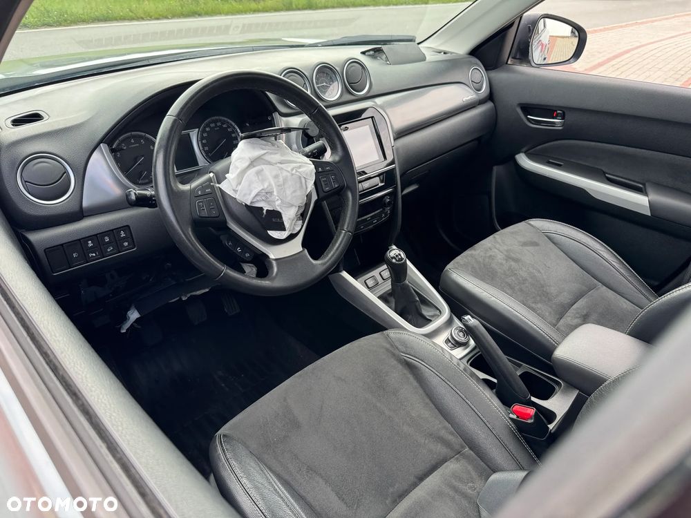 Suzuki Vitara 1.6 Premium 4WD - 10